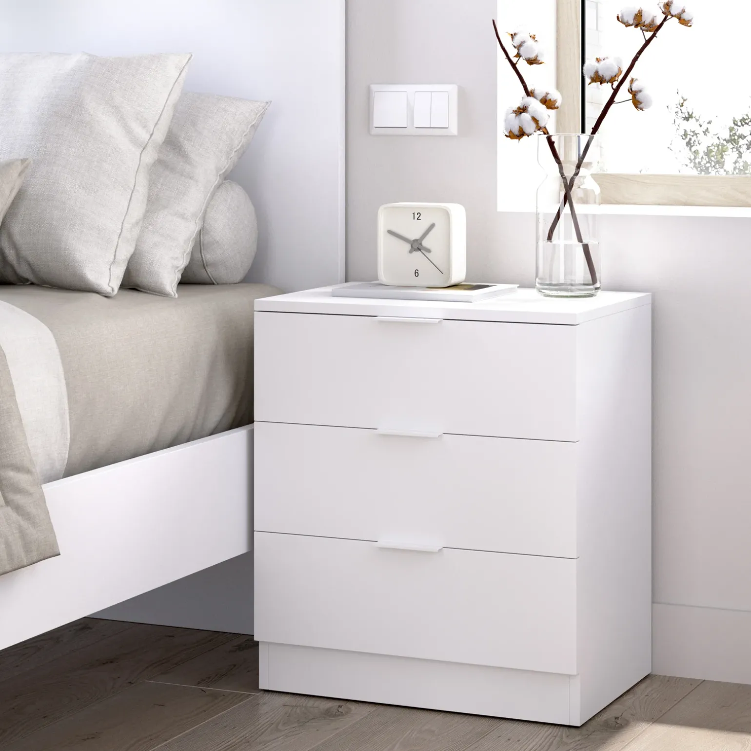 Comodino 50x58h cm 3 cassetti moderno bianco opaco Manuel