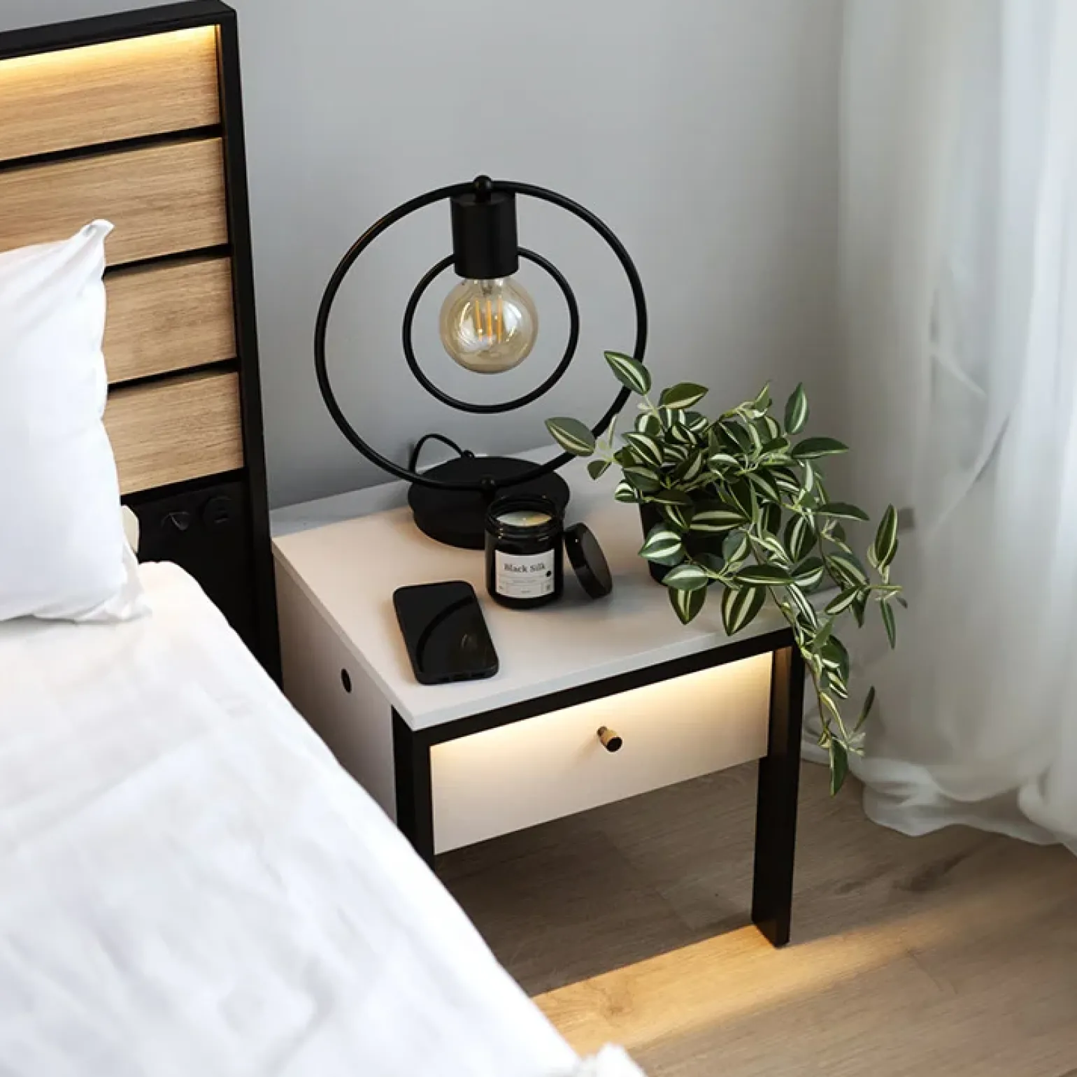 Comodino 40x40h cm 1 cassetto con LED grigio nero Luna