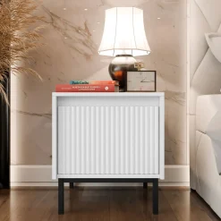 Comodino 45x50h cm design cannettato bianco Strike