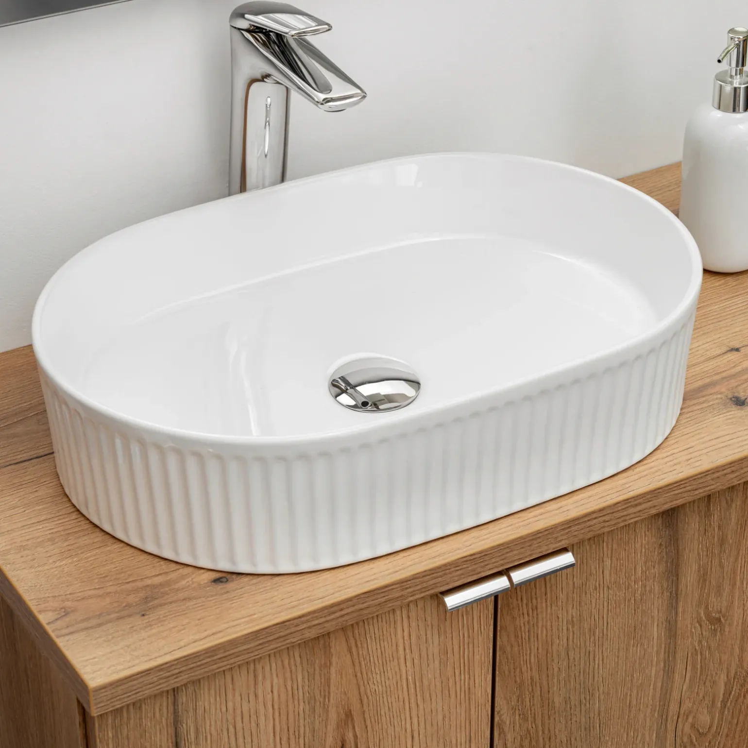 Lavabo bagno da appoggio 48x33cm ceramica bianco cannettato Griffy