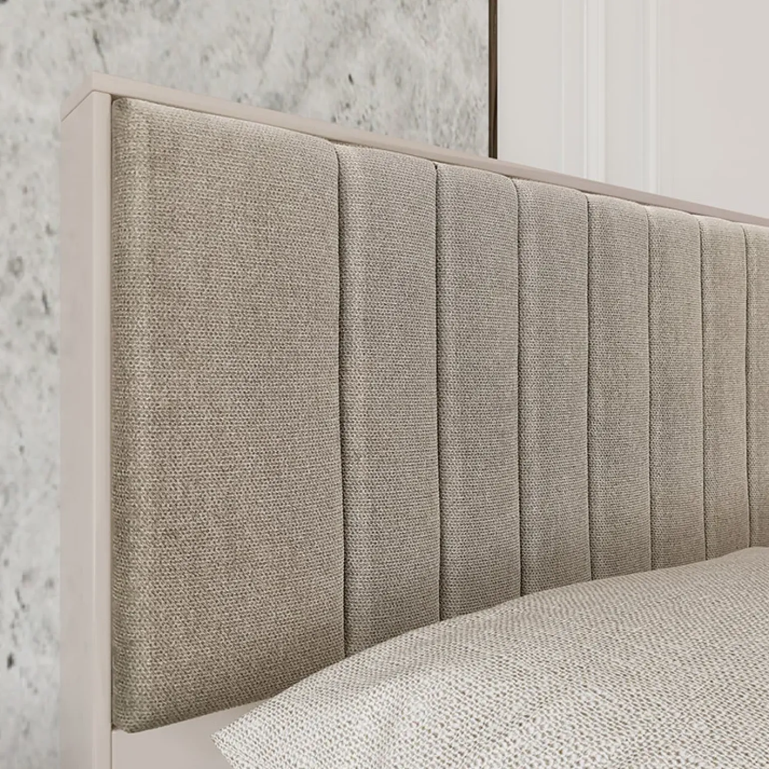 Letto matrimoniale oversize 180x200cm imbottito con contenitore beige Emporio