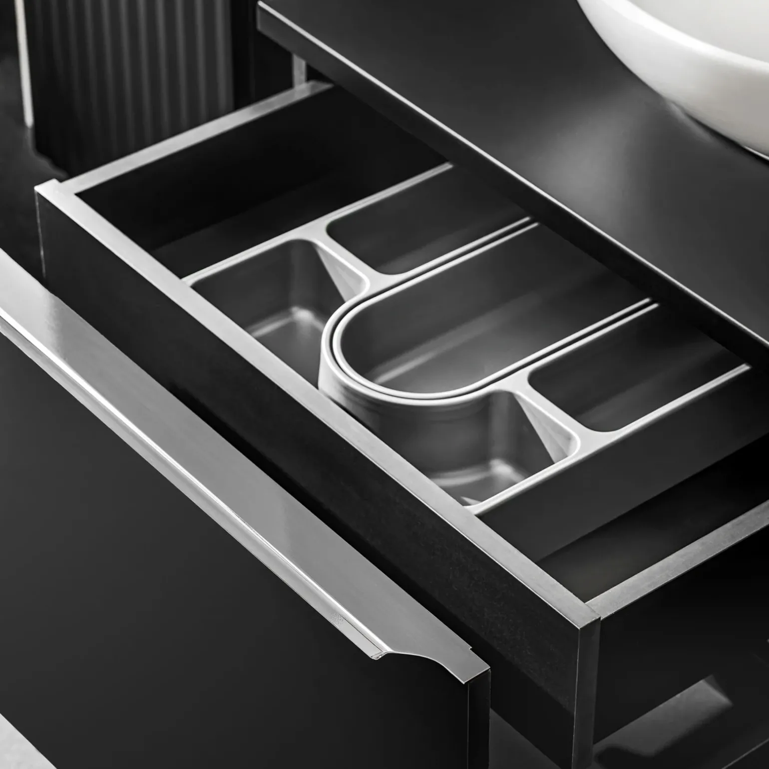 Mobile bagno sospeso 120cm con 2 lavabi, specchio e colonna nero Serif