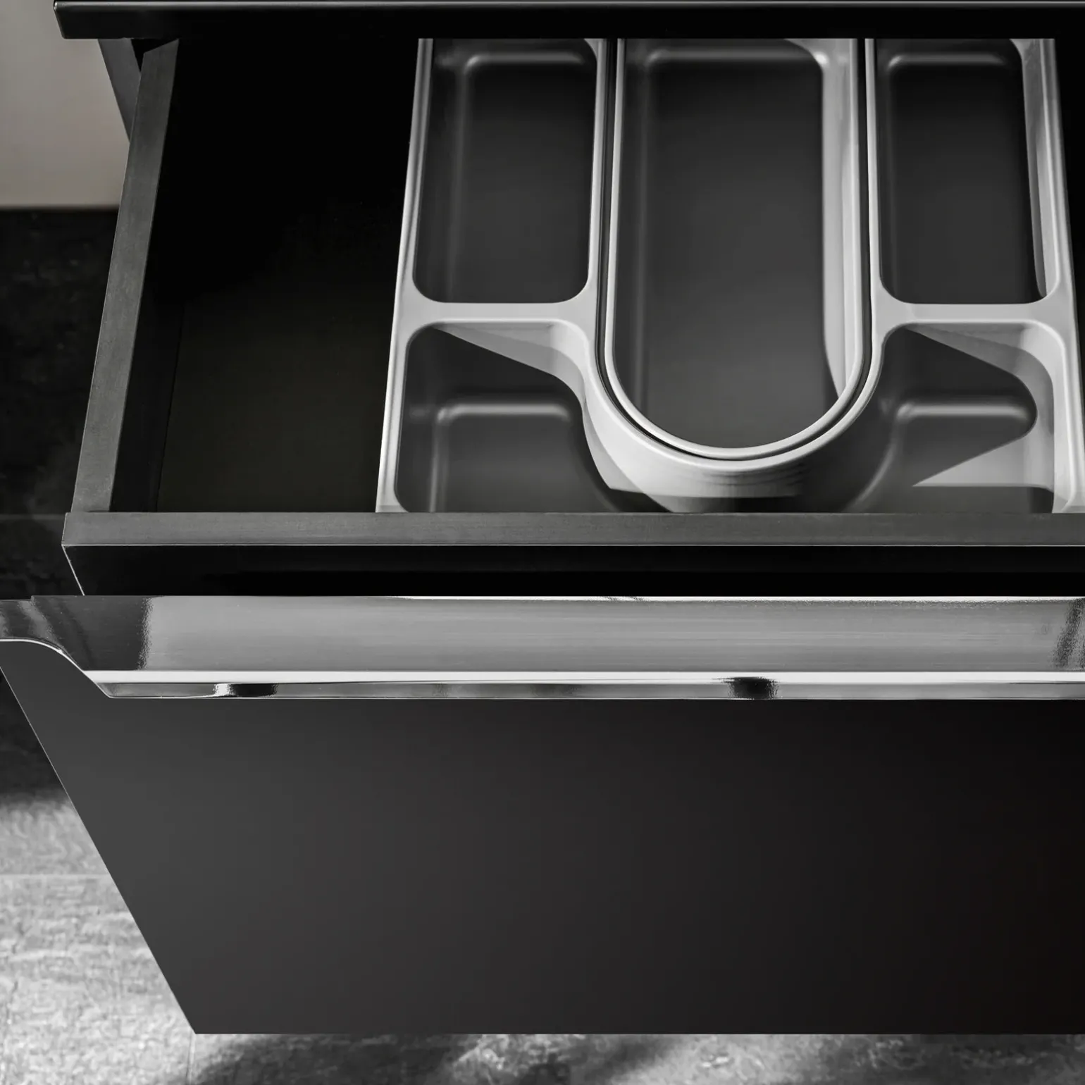Mobile bagno sospeso 140cm con 2 lavabi, specchio e colonna nero Serif