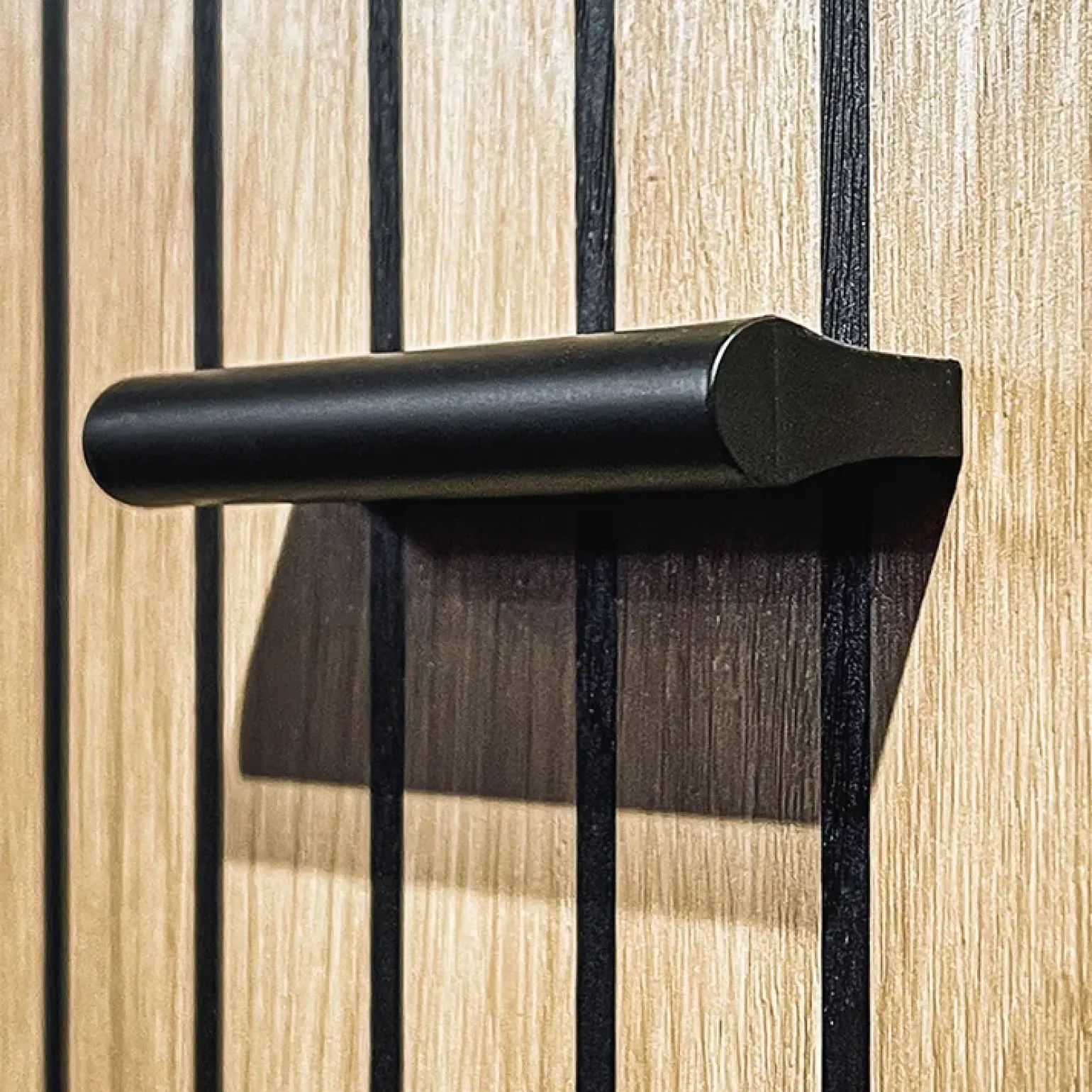 Mobile ingresso 120x203h cm con specchio rovere antracite stampa a righe San Francisco Gihome®