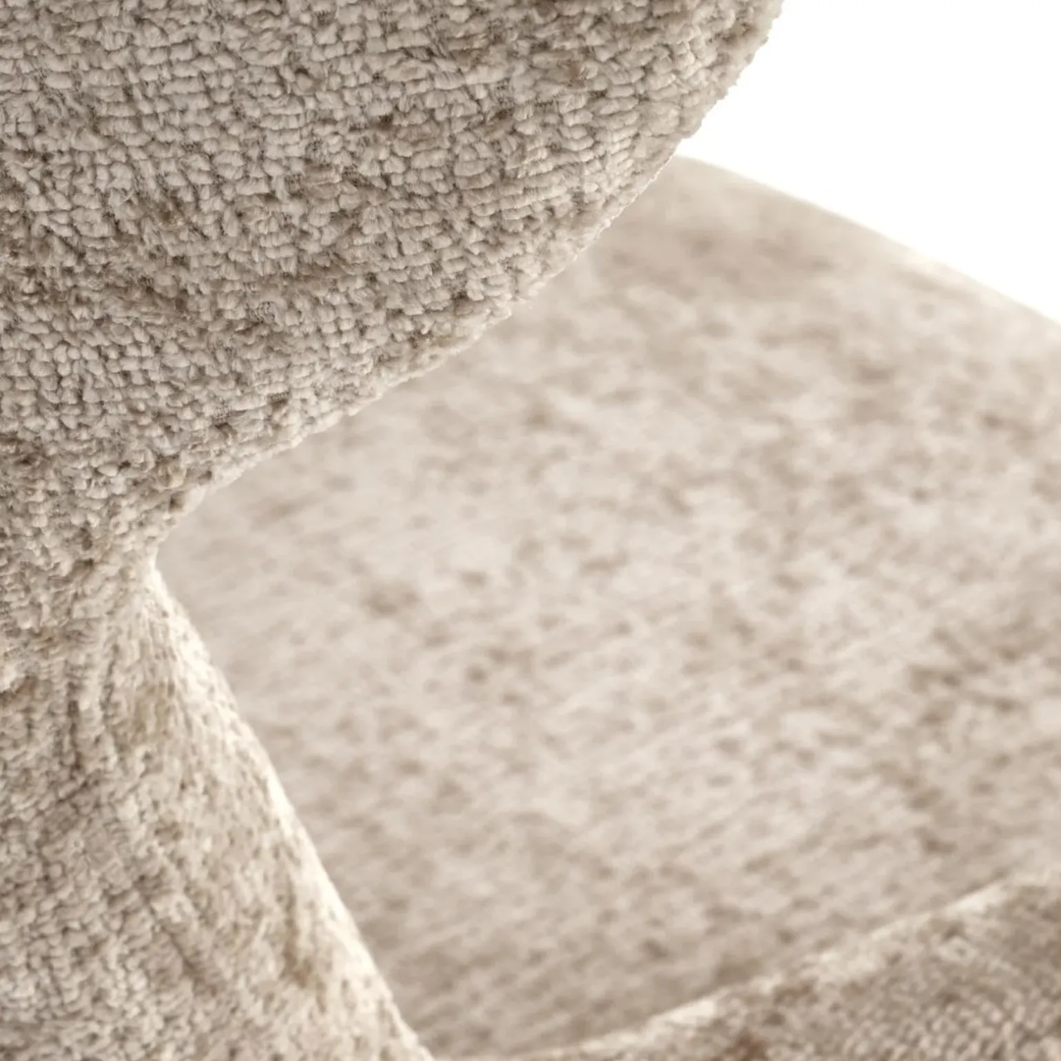 Poltrona design girevole imbottita in tessuto beige Mappy