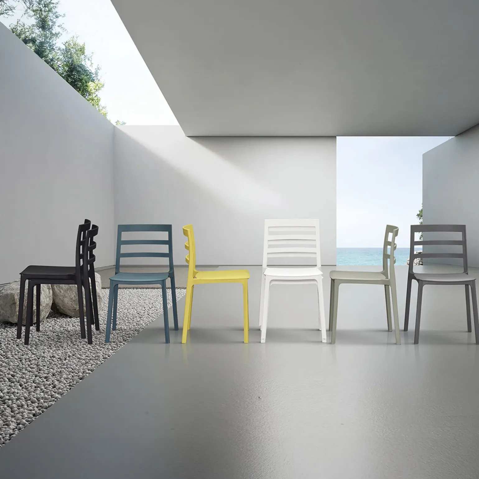 Sedia da pranzo impilabile moderna in polipropilene blu Nature