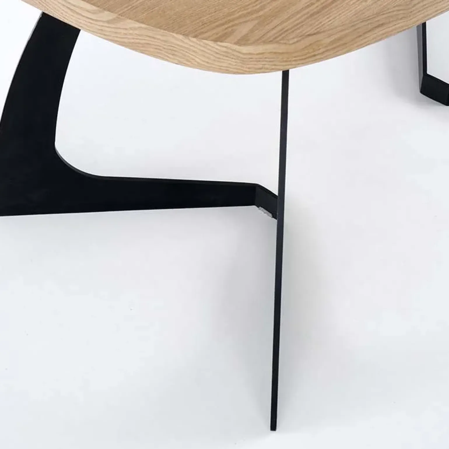 Tavolo allungabile moderno 160/200cm rovere naturale nero Evan