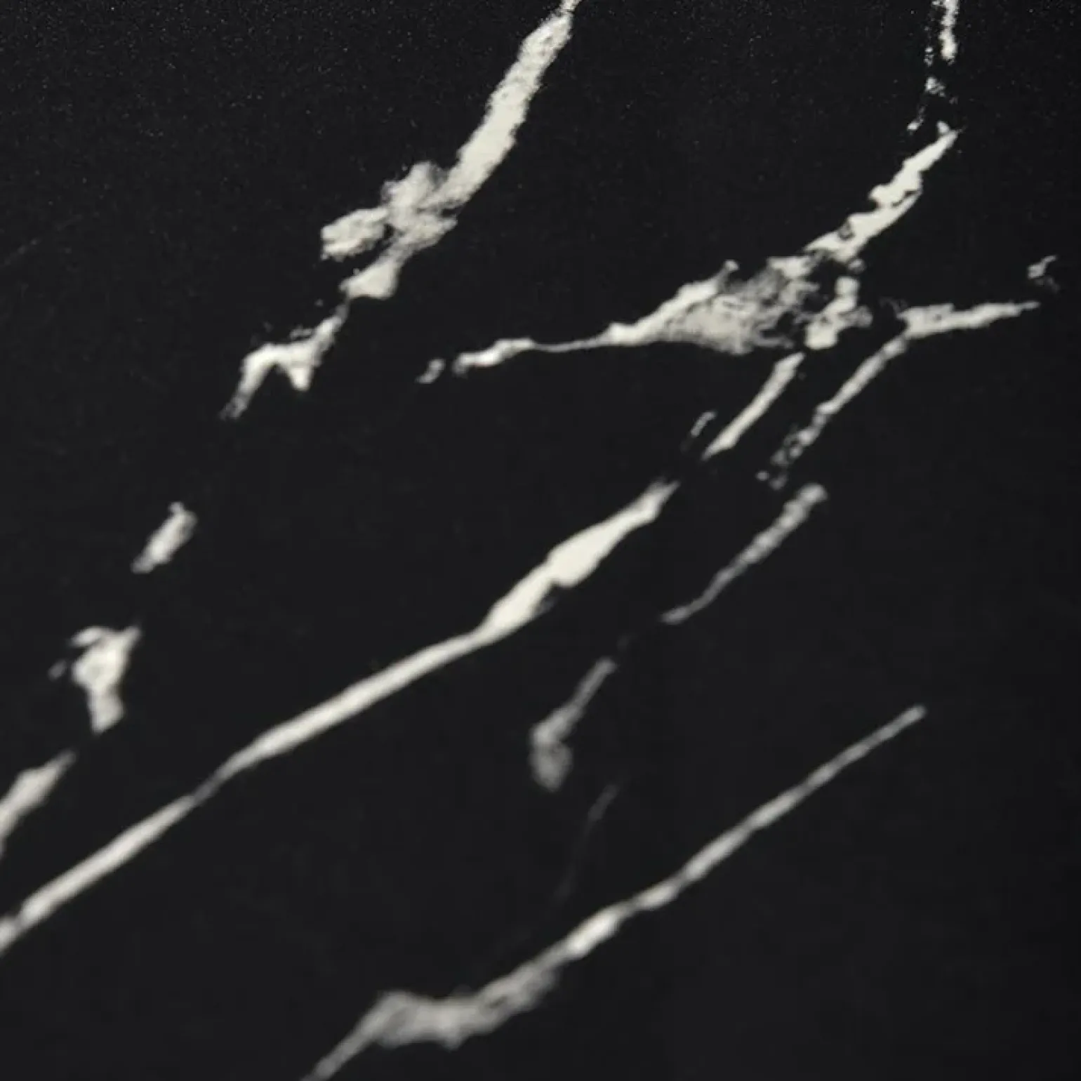 Tavolo rotondo moderno 59x74cm marmo nero oro Lugana