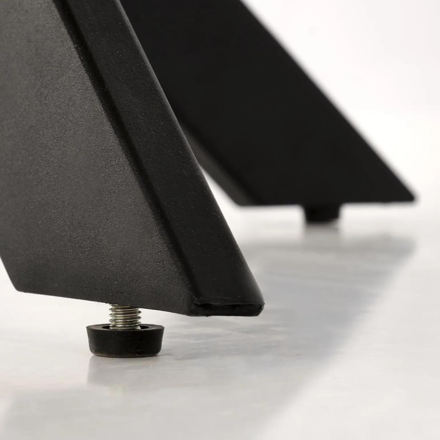 Tavolo rotondo 100x100cm moderno rovere nero Dormelada