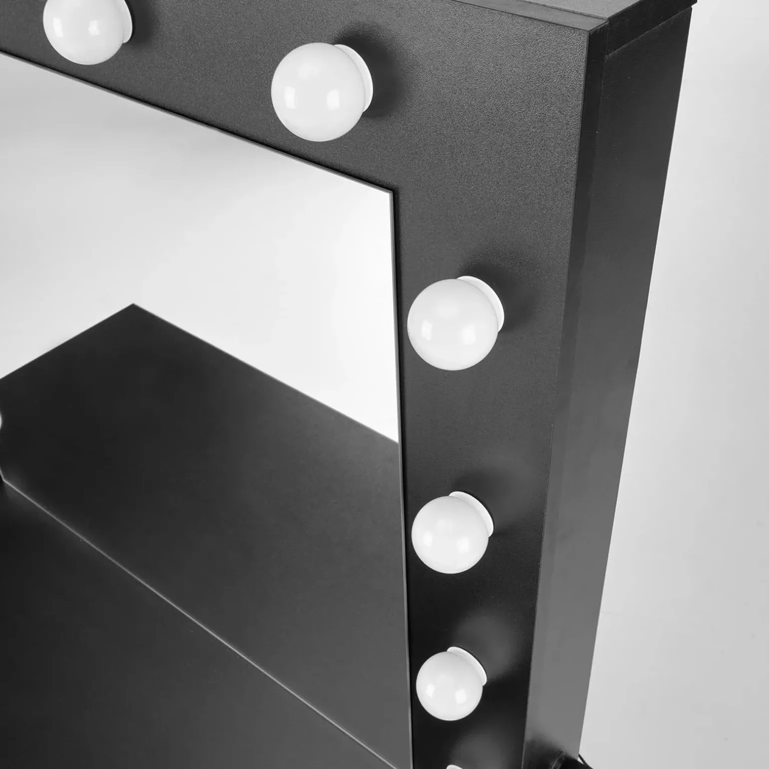 Toeletta da trucco con specchio 94x140cm con LED nero Bloom